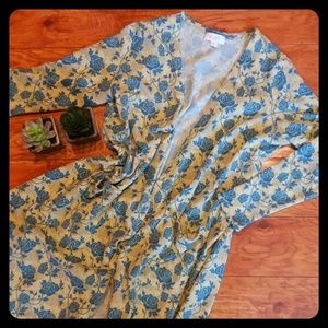 Yellow & Blue Rose Sarah Duster Med Lularoe